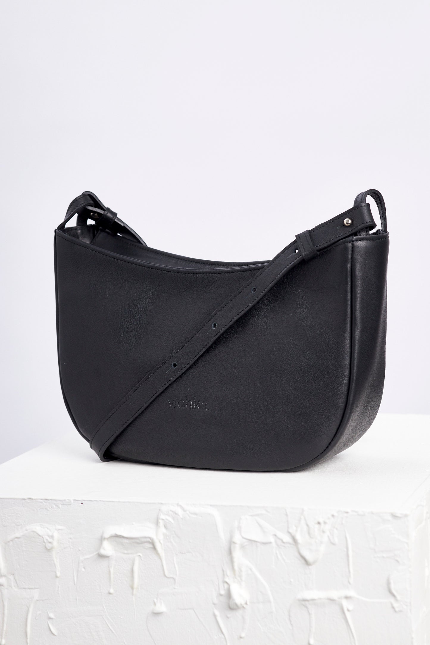 Black LUNA Shoulder bag